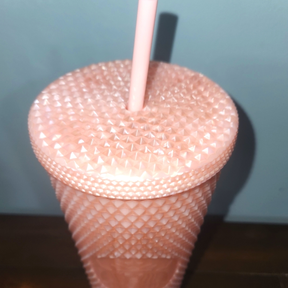 NEW STARBUCKS 2022 Valentine’s Soft Touch Pink Studded Venti 24oz Tumbler - Picture 2 of 8